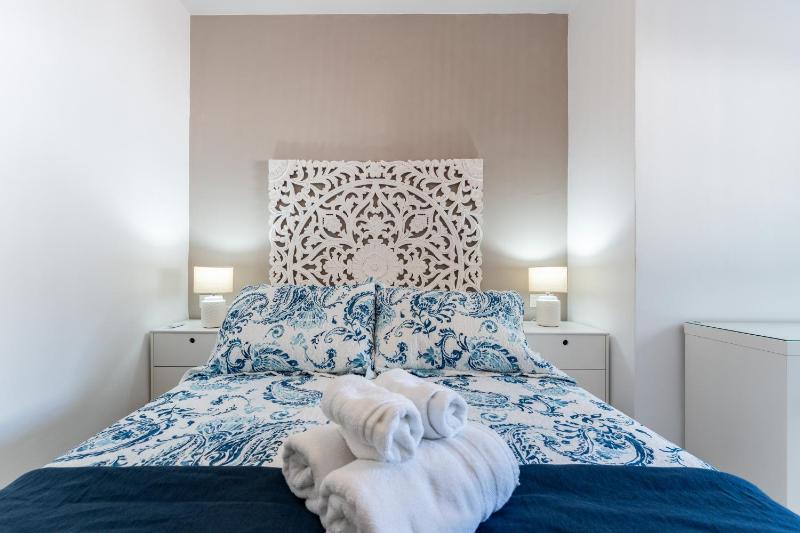 1 Bedroom Apt 85 Mts To Beach - image 11