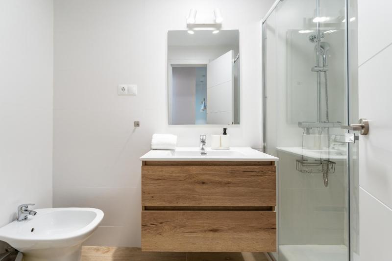 1 Bedroom Apt 85 Mts To Beach - image 15