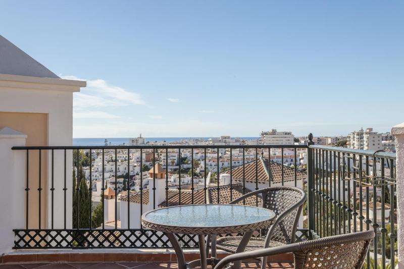 Homely Apartment - image 8