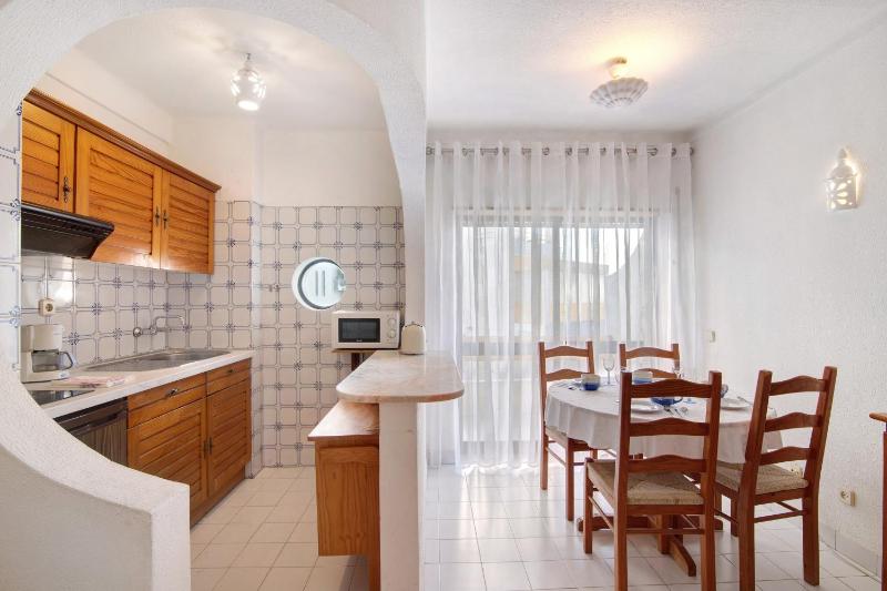 Apartamento T1 Antonio Henriques - image 4