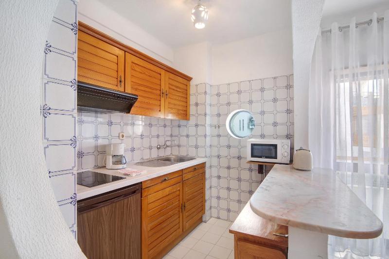 Apartamento T1 Antonio Henriques - image 7