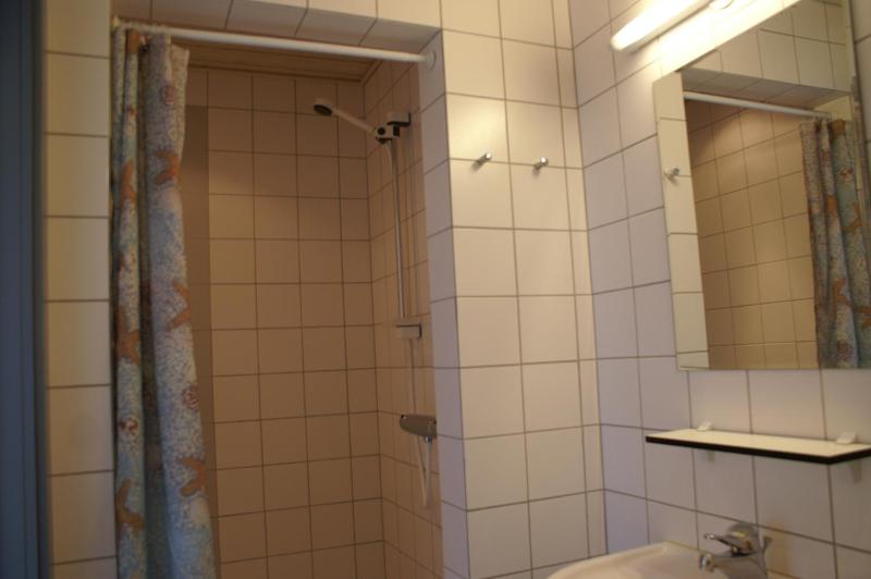 Double or Twin Room with Private Bathroom image 3