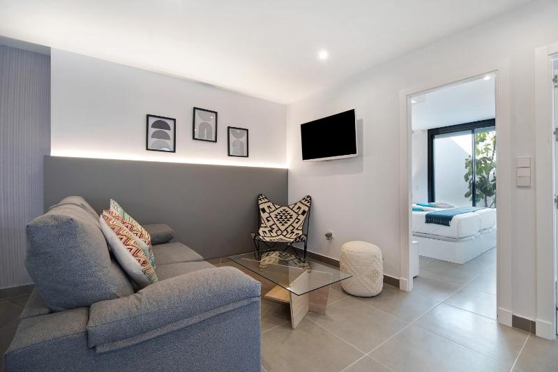 Maria del Mar Sea Villa - image 31