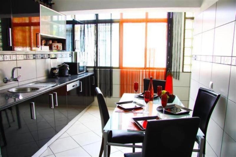 Fernandes Apartment - image 9
