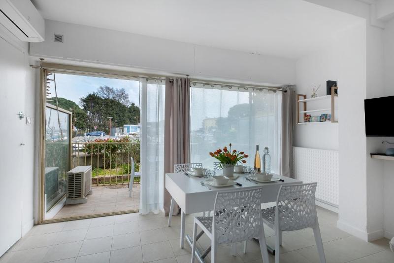 Appartement familial piscine plage - image 11