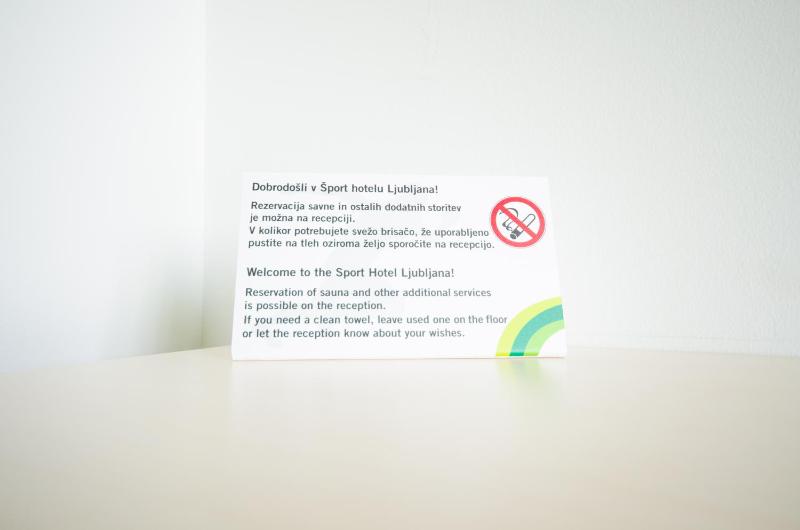 Standard Triple Room image 4