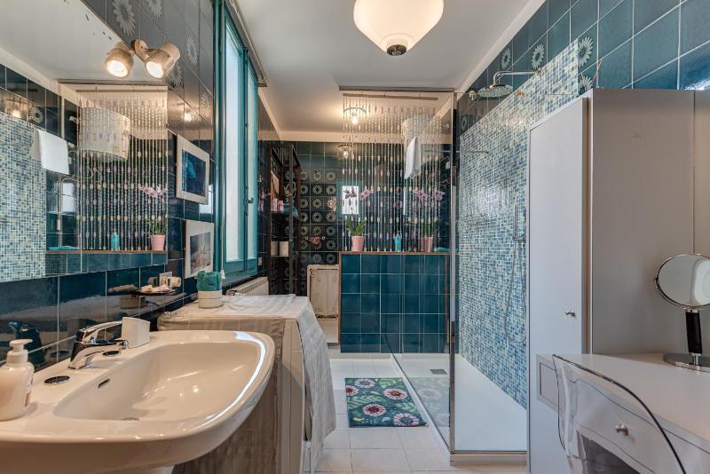 Romantic Suite Home - image 5