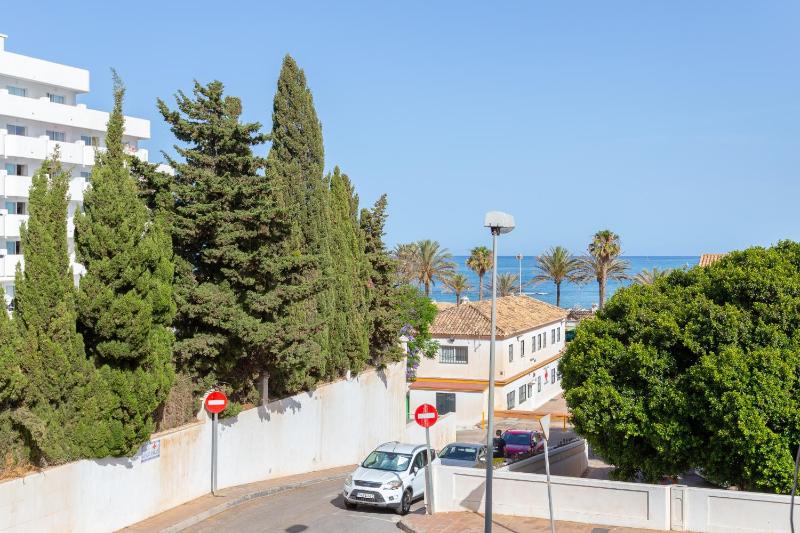 Cute apartment oceanfront - image 16