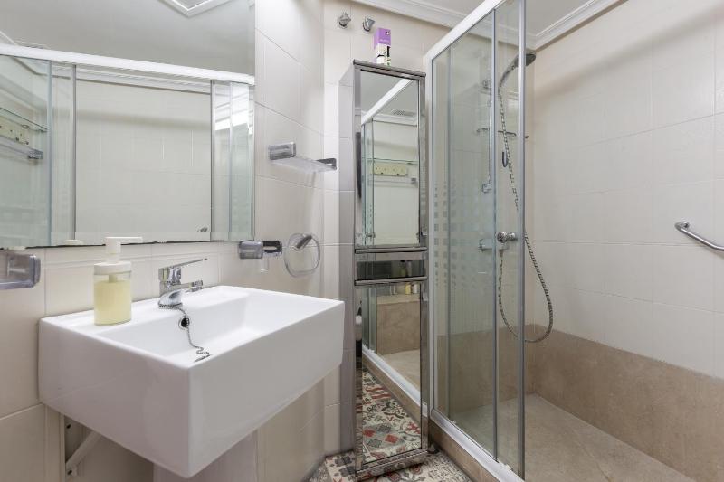 Cute apartment oceanfront - image 14