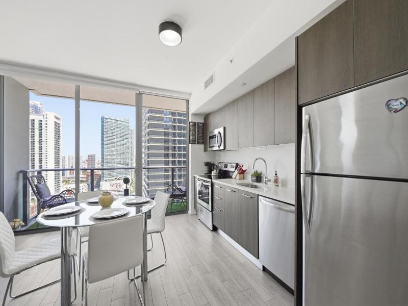Brickell Bay View - image 9