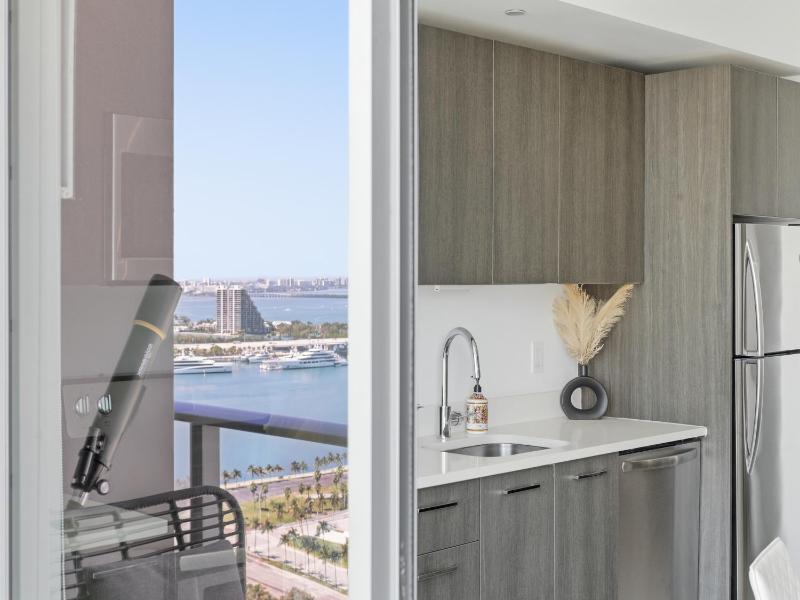 Brickell Bay View - image 6