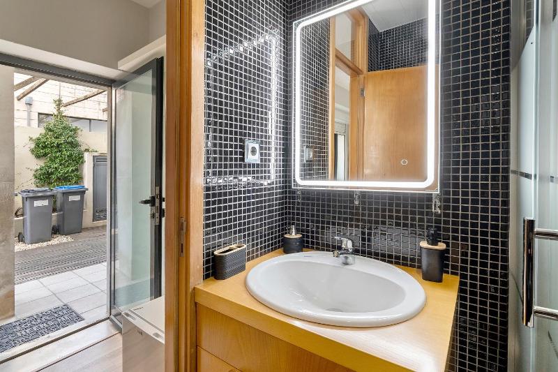 Annex Bedroom - Oporto Garden - image 9