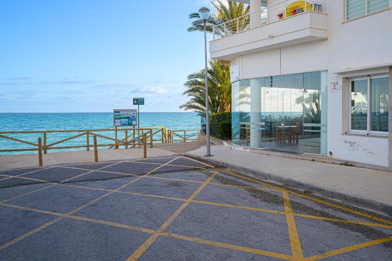 Costa Bella - image 9