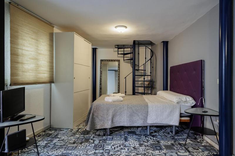 Gavidia Center Premium Suites - image 7