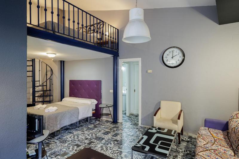 Gavidia Center Premium Suites - image 10
