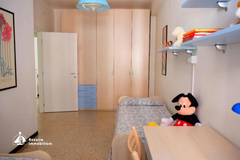 Shopping Center Apartments D08 - image 8