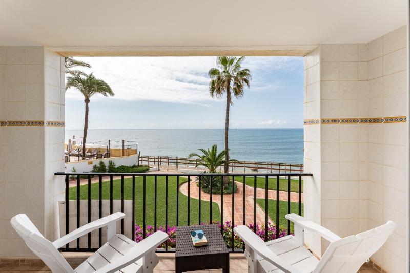 Sea Front Beach House Macarena A - image 20
