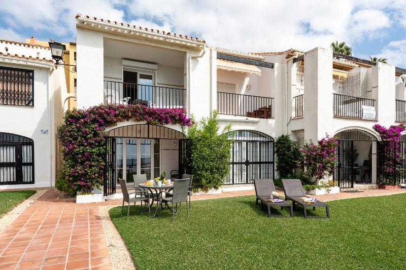 Sea Front Beach House Macarena A - image 5