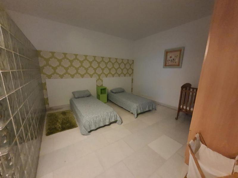 New 5-bedroom Villa Del Duque Beach - image 40
