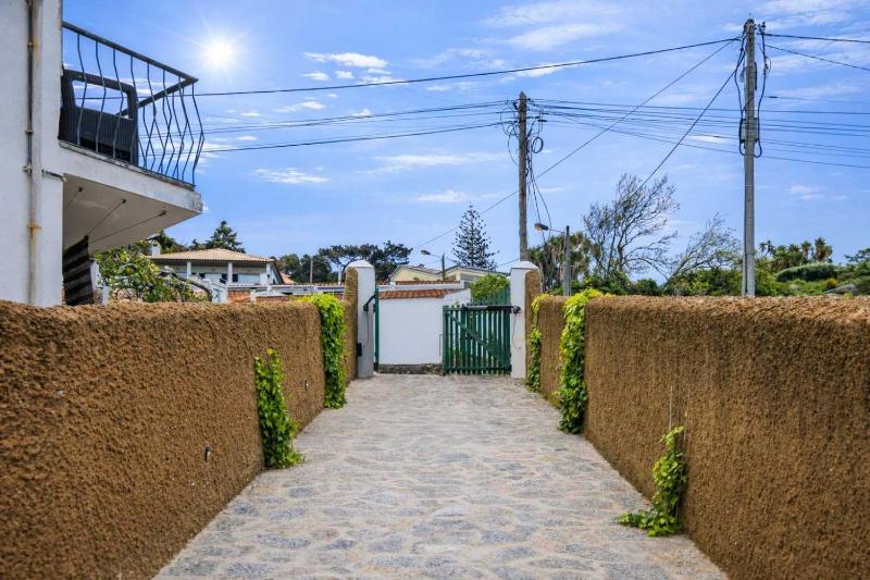 Malveira Hills by Portugal Portfolio - image 9