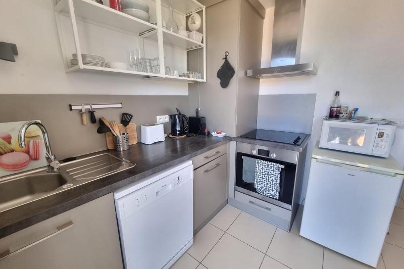Nice Cocoon 45 M With Balcony Near The Beach - image 15