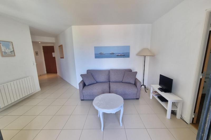 Nice Cocoon 45 M With Balcony Near The Beach - image 13