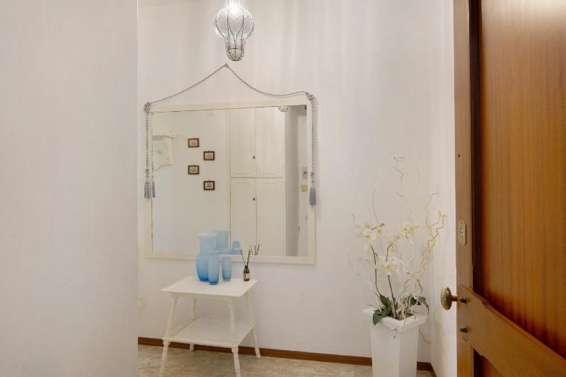 Zaffiro Apartment With Garage - image 14