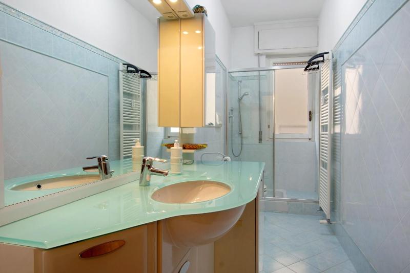 Zaffiro Apartment With Garage - image 6