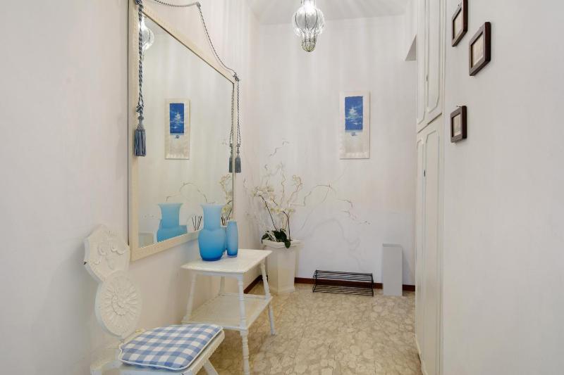 Zaffiro Apartment With Garage - image 25
