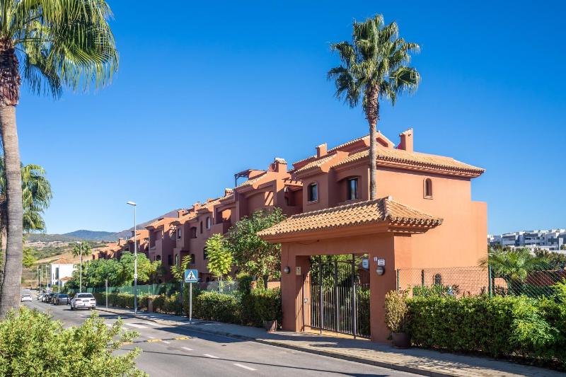 Duplex apartment Estepona - image 12