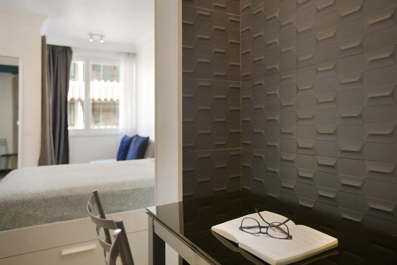 Seaview Studio apartment canteras - image 12