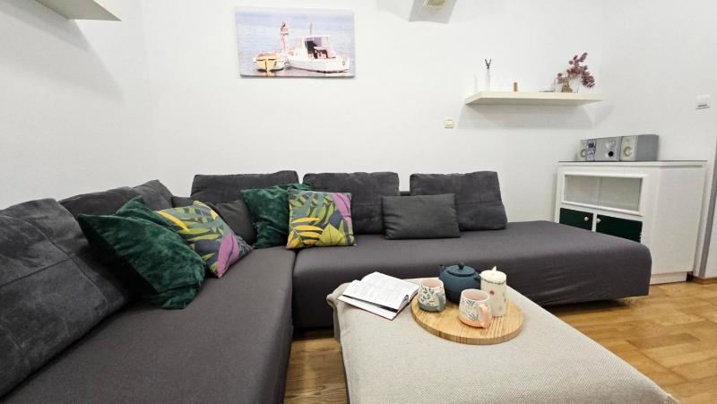 Apartment with garden in Barbariga - image 16
