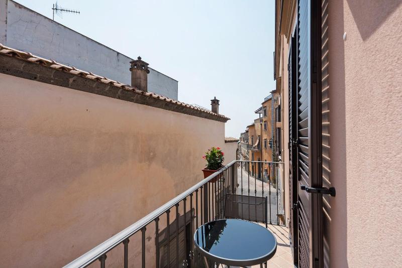 Lubrense Signature Suites - image 4
