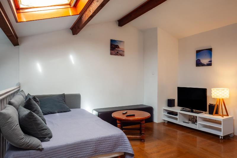 Maison Roxane - image 16