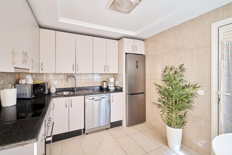 Terrazas del Duque Beach Apartment - image 27