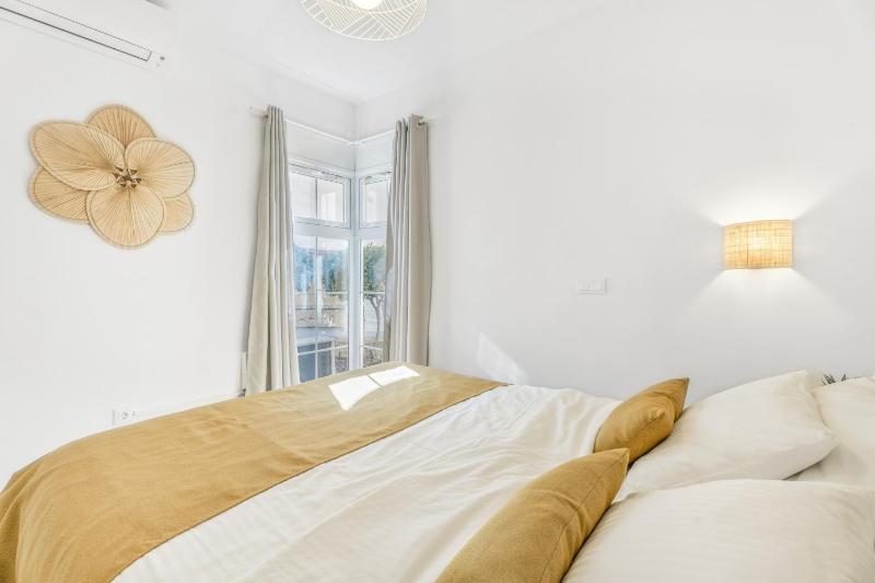 Yucca Park 1 Bed Apartment - image 9