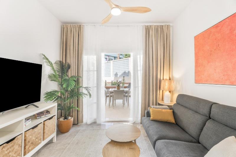 Yucca Park 1 Bed Apartment - image 20