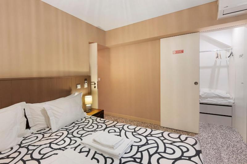 Orange Apartments A - image 3
