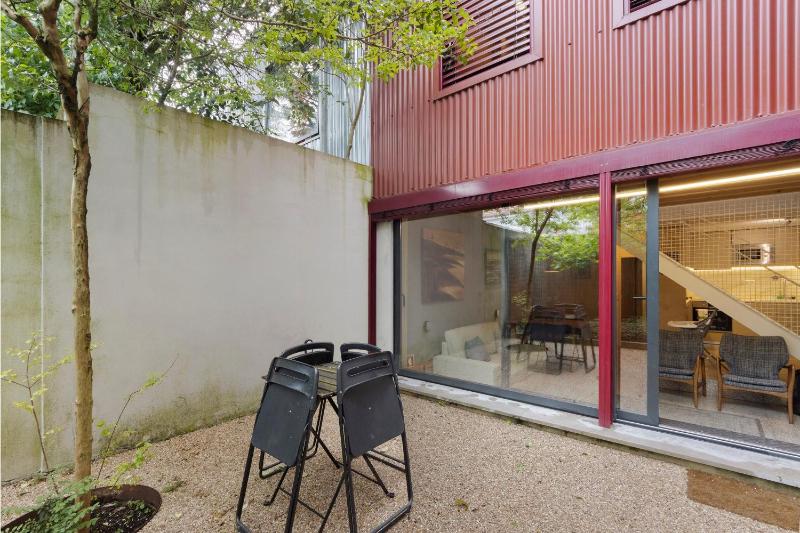 Orange Apartments A - image 9