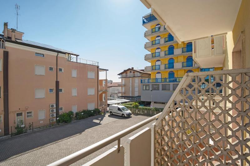 Residence International - image 18