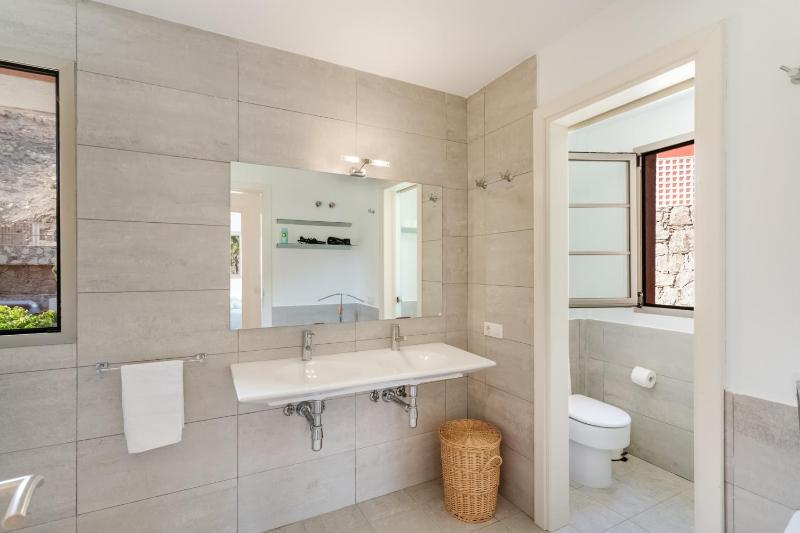 Pure luxury and comfort La Oliva - image 14