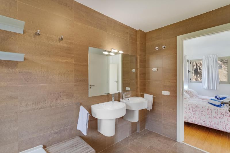 Pure luxury and comfort La Oliva - image 10
