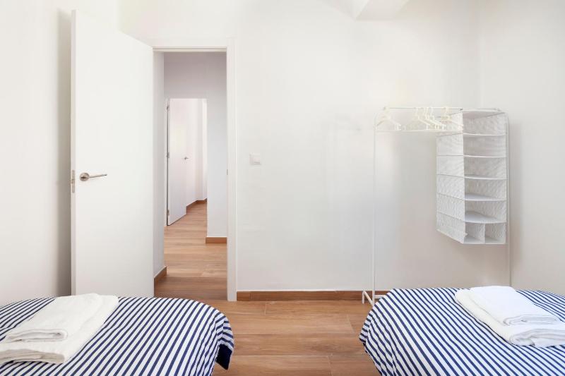Apartamento Nuria Torre del Mar - image 19