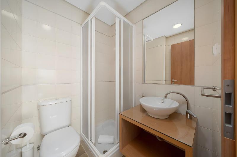 Light And Comfort Two Bedroom - image 14