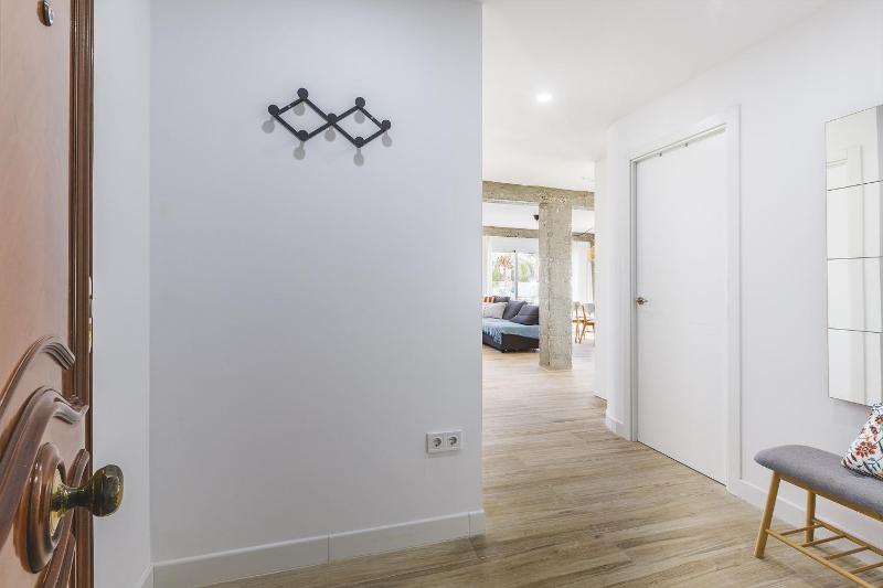 A&N Central Beach Walk Apartment with Terrace - image 33