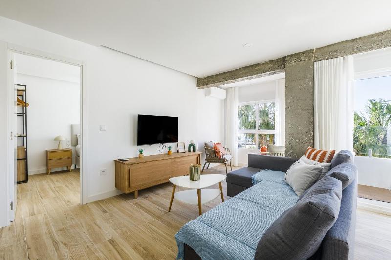 A&N Central Beach Walk Apartment with Terrace - image 43