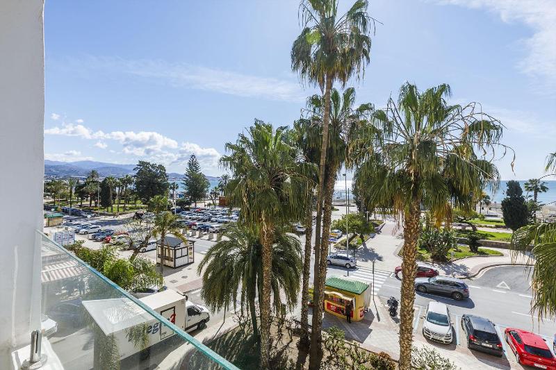 A&N Central Beach Walk Apartment with Terrace - image 6