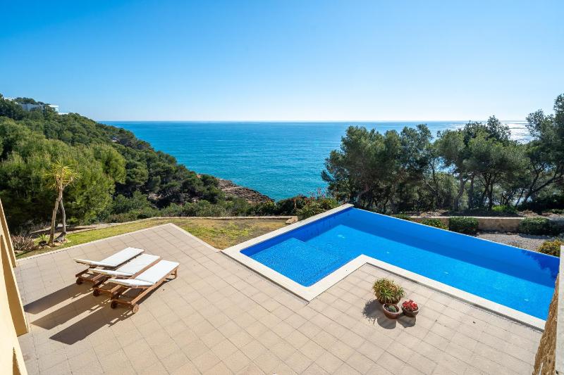 The beauty of Cala Tamarit - image 26