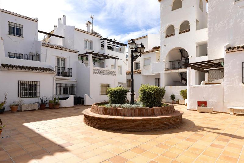 Los Flamencos Manilva apartment - image 2