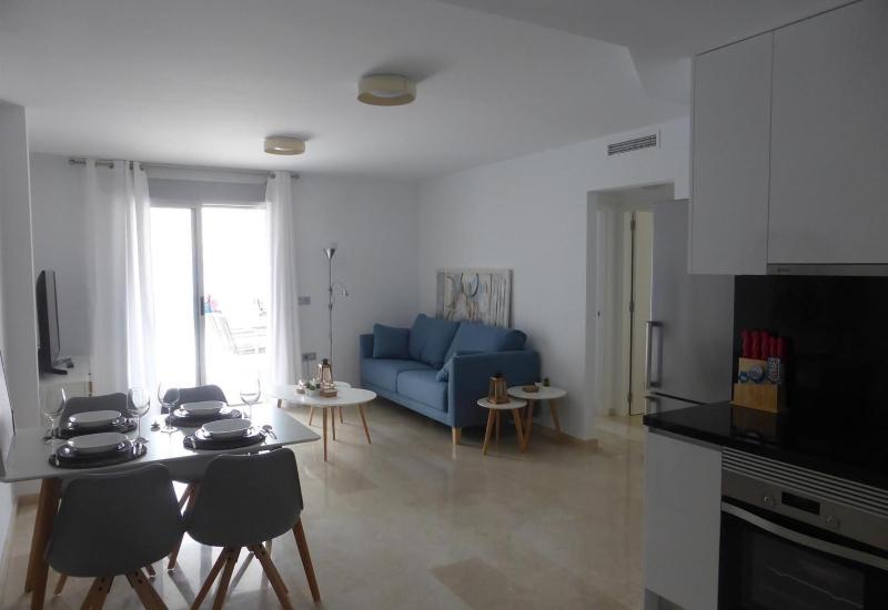 Great apartment with pool - jacuzi - image 18